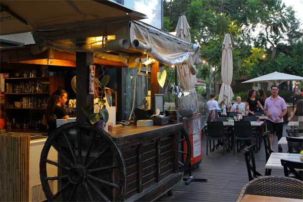 Paradiso Cafe Sarona - Outdoors